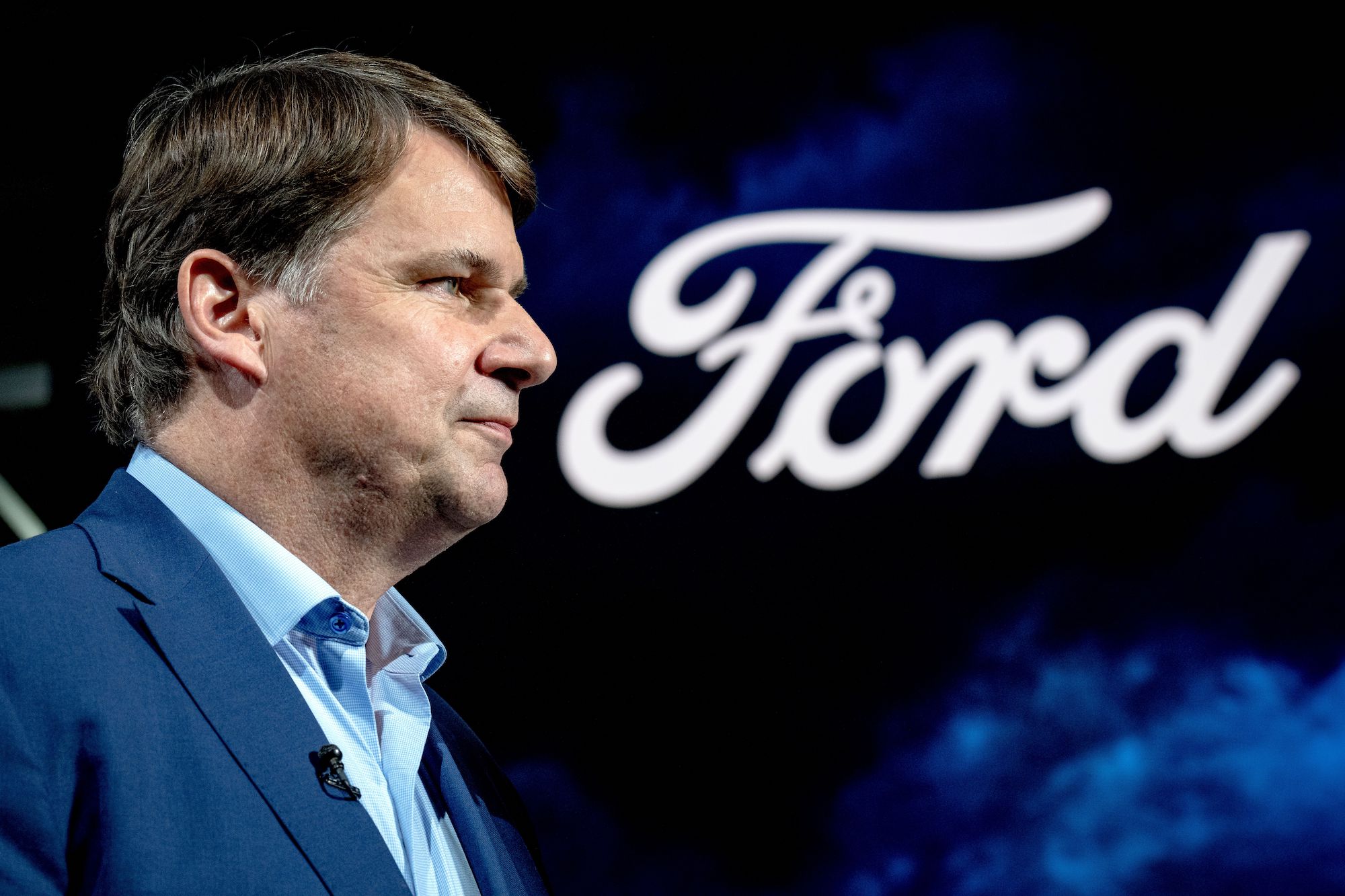Shifting Focus to Electric Vehicles, Ford Announces Management Changes