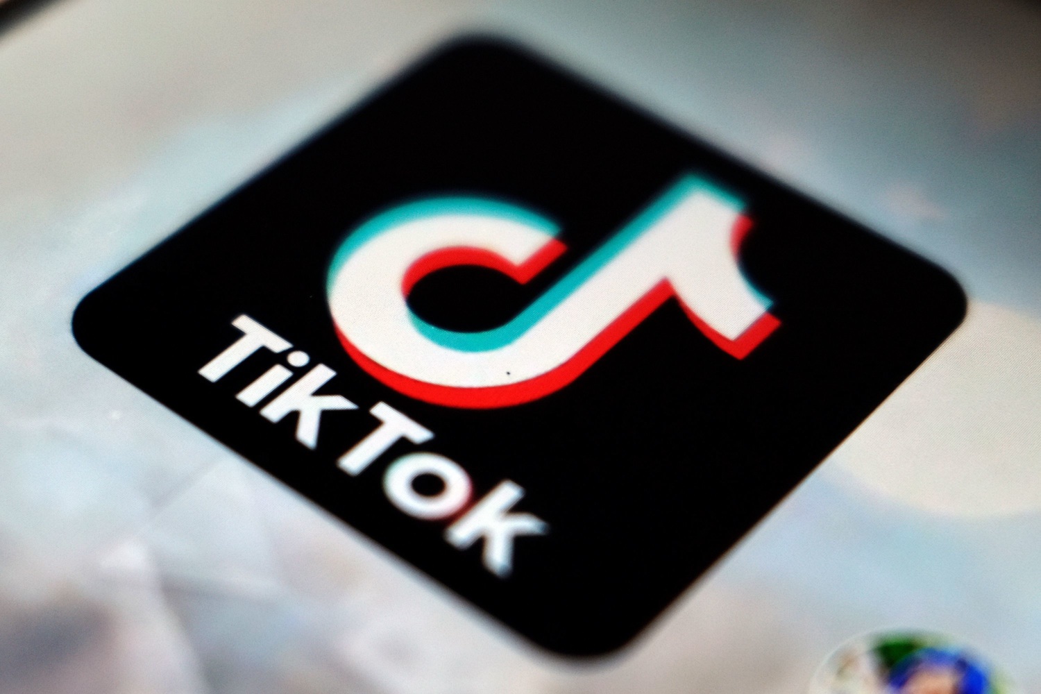 Teens Increasingly Using TikTok for Mental Health Diagnosis and Support